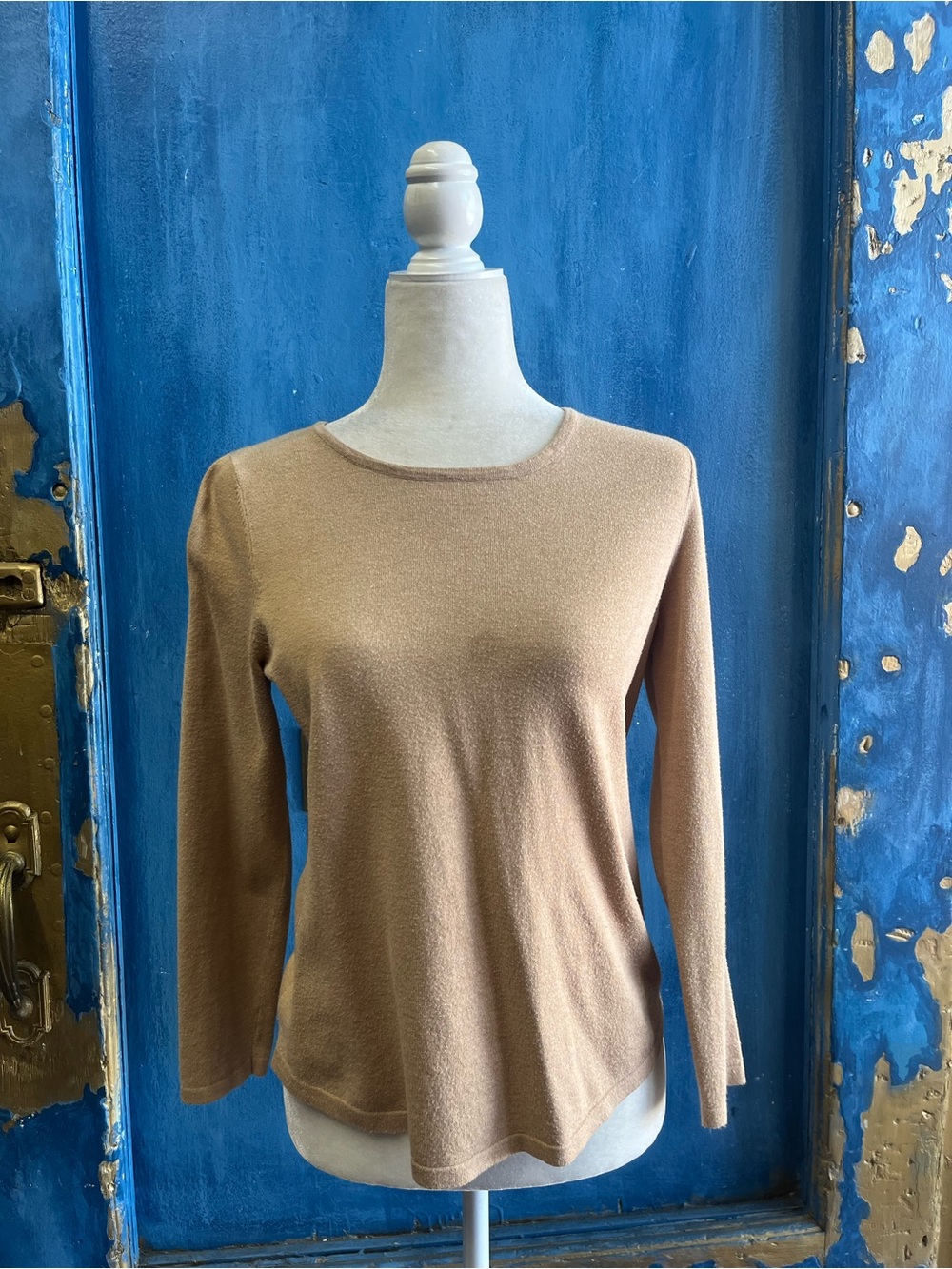 Chico's Camel Long-Sleeve Crewneck Top